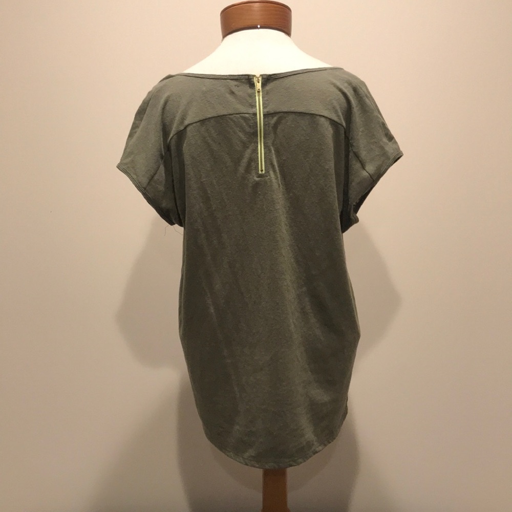 Oversized zip back tee